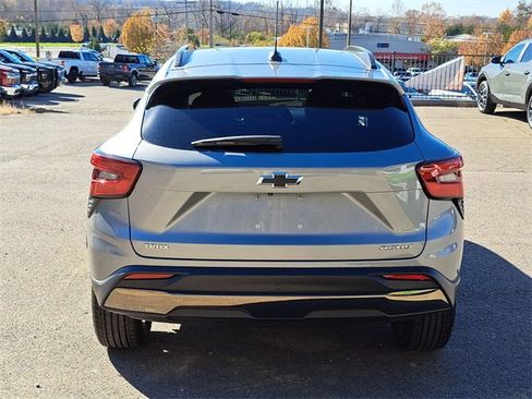 Used 2025 Chevrolet Trax ACTIV w/ Driver Confidence Package image 4