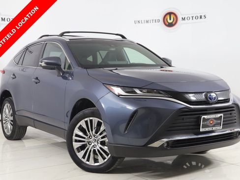 Used 2023 Toyota Venza XLE image 1