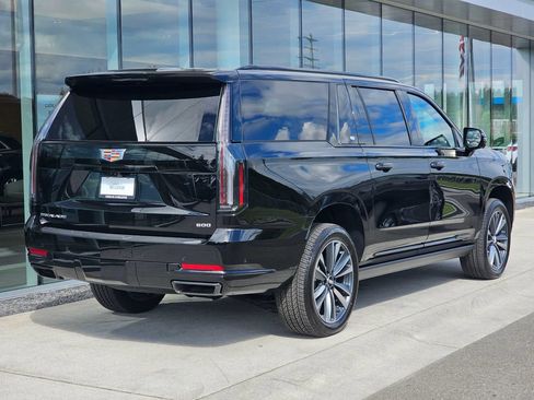New 2026 Cadillac Escalade ESV Sport AWD/4WD image 5