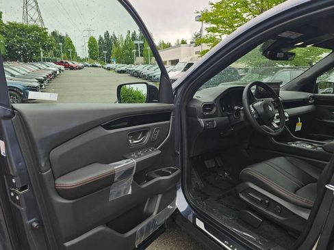 New 2026 Honda Pilot TrailSport image 22