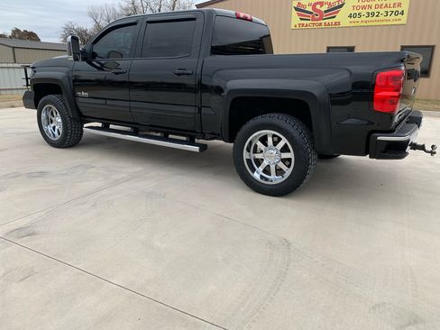 Used 2016 Chevrolet Silverado 1500 LT w/ Texas Edition image 4