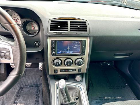 Used 2012 Dodge Challenger SRT8 w/ Premium Sound Group image 6