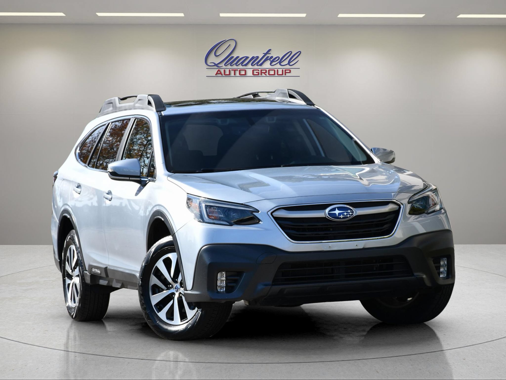 Used 2020 Subaru Outback Premium w/ Popular Package #1 AWD/4WD image 1