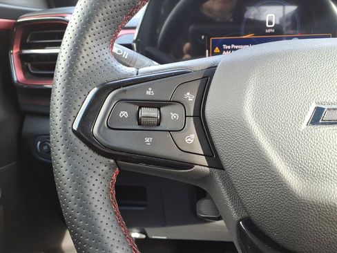 Certified 2025 Chevrolet TrailBlazer RS w/ Convenience Package image 28