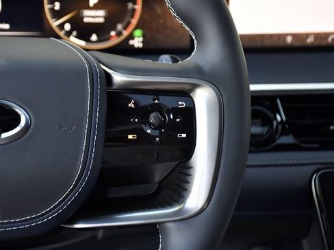 New 2026 INFINITI QX80 4WD w/ Sport Exterior Package image 9