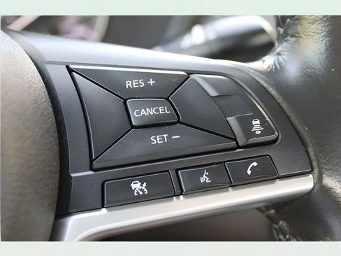 Used 2023 Nissan Sentra SV image 29