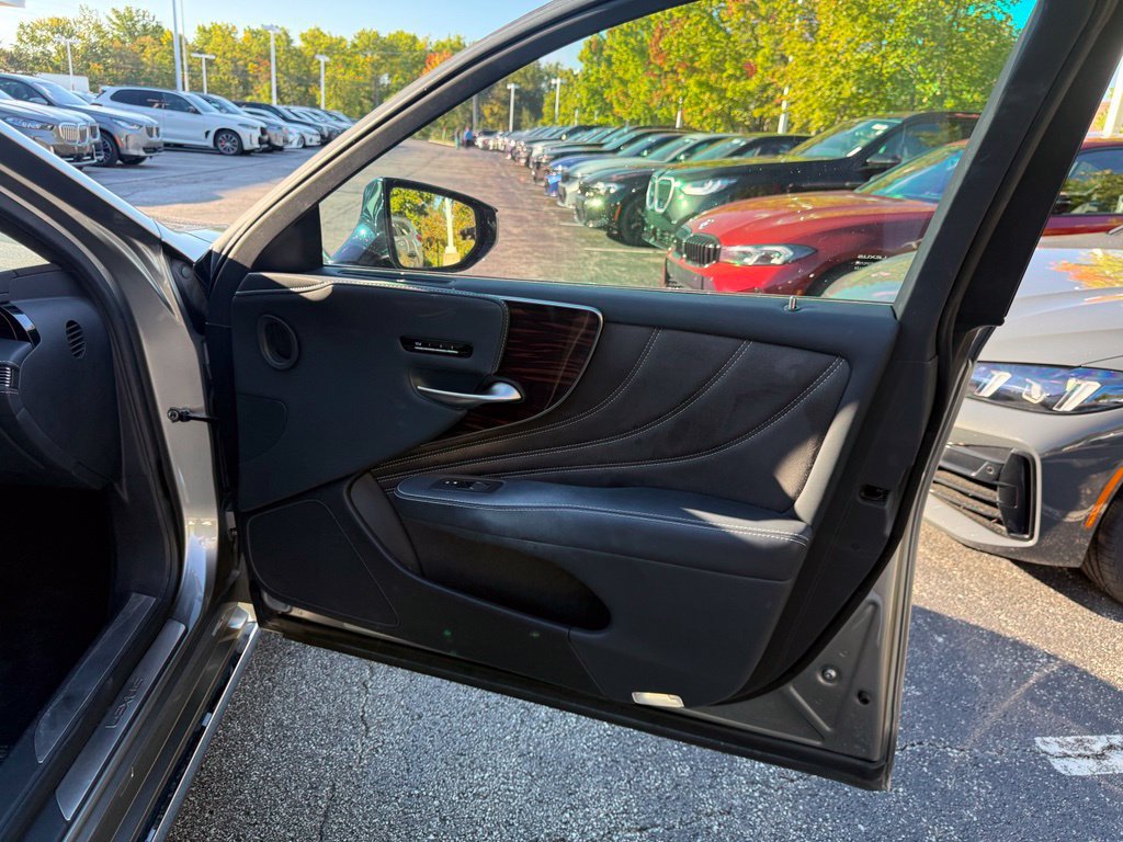 Used 2021 Lexus LS 500 AWD w/ Interior Upgrade Package image 21