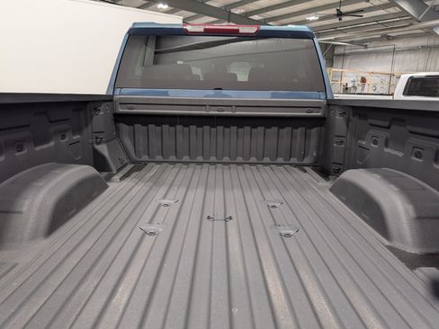 Used 2024 GMC Sierra 2500 Pro image 9