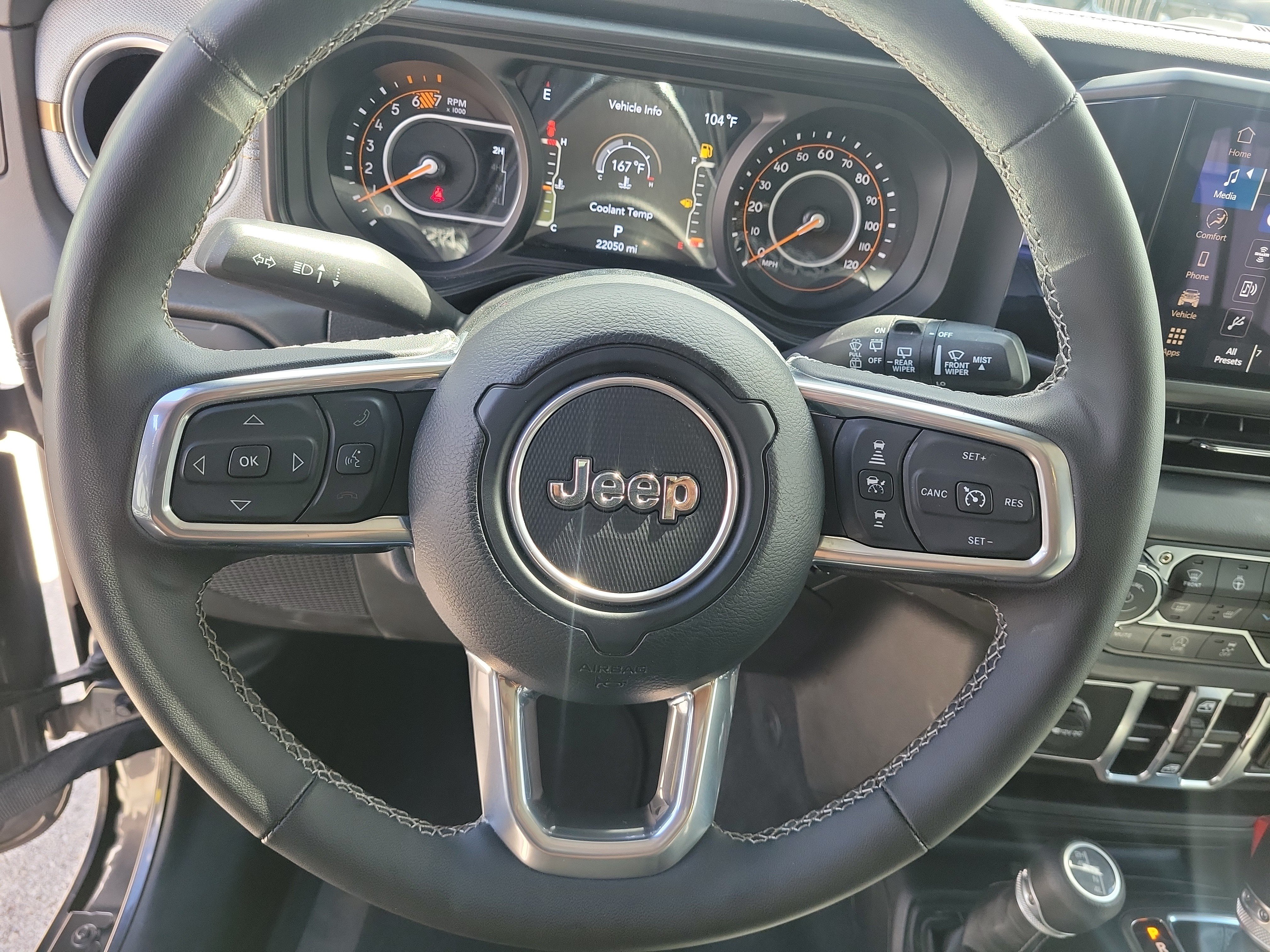 Used 2025 Jeep Wrangler Unlimited Sahara AWD/4WD image 20