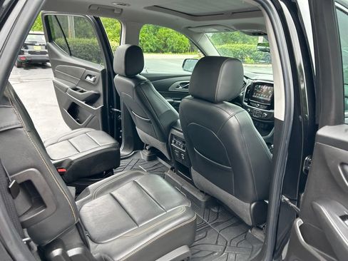 Used 2019 Chevrolet Traverse LT AWD/4WD image 35