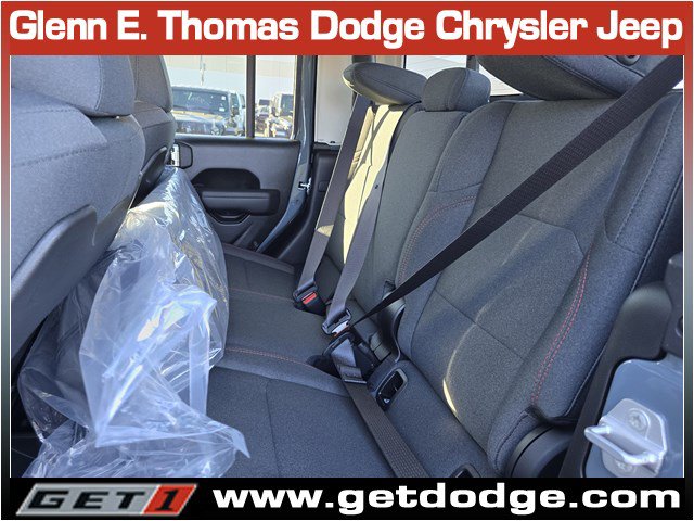 New 2026 Jeep Gladiator Rubicon w/ Safety Group AWD/4WD image 12