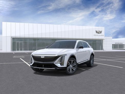 New 2026 Cadillac Lyriq Premium Luxury image 8