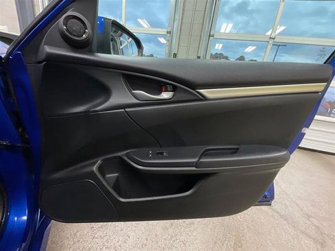 Used 2020 Honda Civic Sport image 22