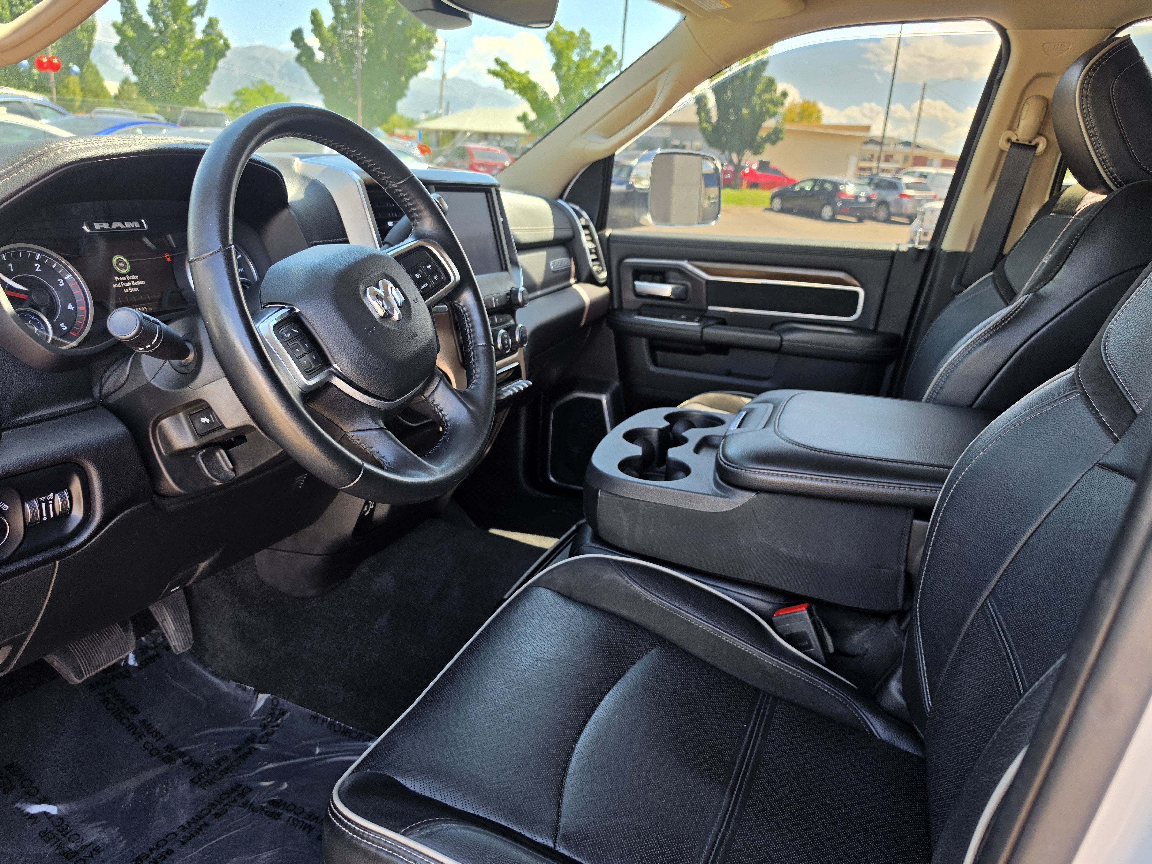 Used 2022 RAM 2500 Laramie AWD/4WD image 11