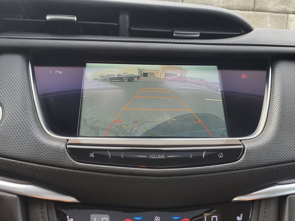 Used 2017 Cadillac XT5 Luxury w/ Driver Awareness Package AWD/4WD image 28
