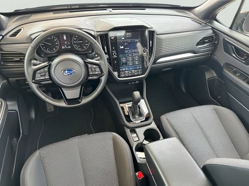 Used 2025 Subaru Forester Premium AWD/4WD image 12