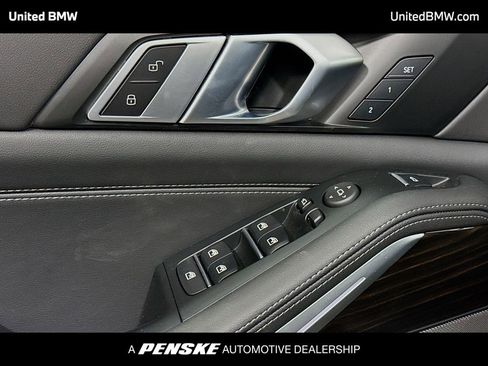 Certified 2025 BMW X5 xDrive50e image 3