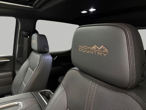 Used 2022 Chevrolet Silverado 1500 High Country w/ High Country Premium Package image 31