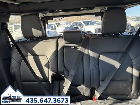 New 2025 Ford Bronco Badlands image 14