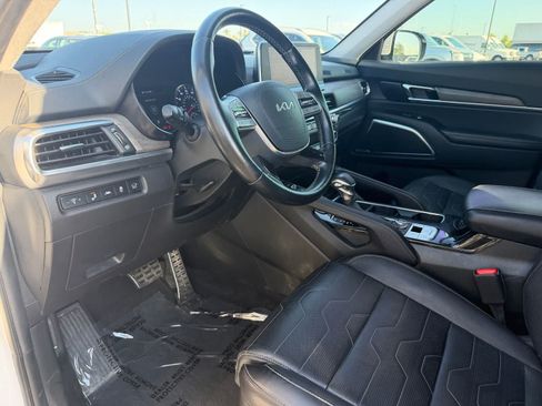 Used 2022 Kia Telluride SX w/ SX Prestige Package AWD/4WD image 2