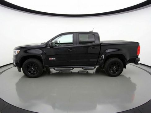 Used 2022 Chevrolet Colorado Z71 w/ Z71 Midnight Edition image 4