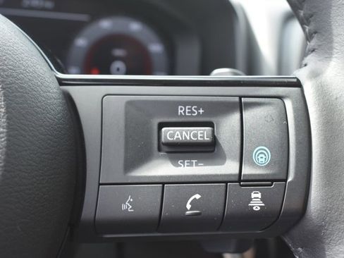 Used 2023 Nissan Rogue Platinum image 22