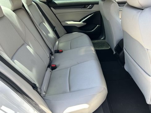 Used 2019 Honda Accord LX image 11