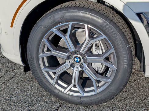 New 2026 BMW X7 xDrive40i image 7