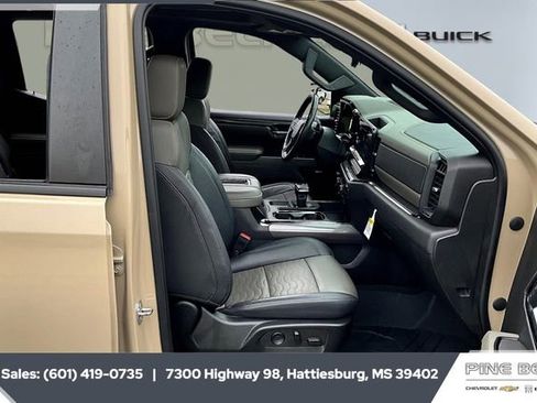 Used 2022 Chevrolet Silverado 1500 ZR2 w/ Technology Package image 6