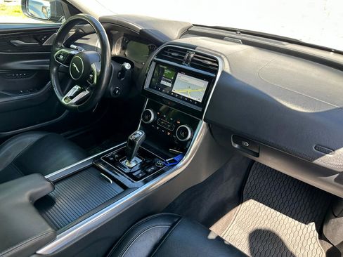 Used 2020 Jaguar XE S image 50