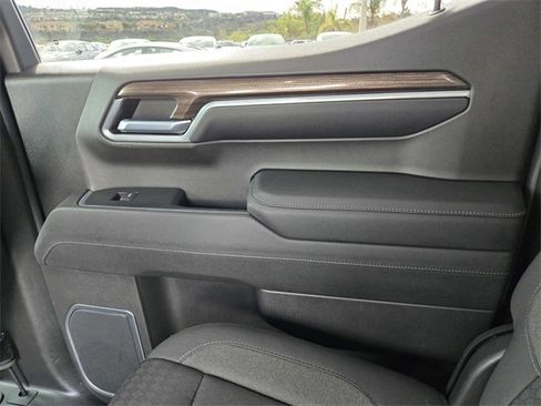 Used 2023 Chevrolet Silverado 1500 LT image 13