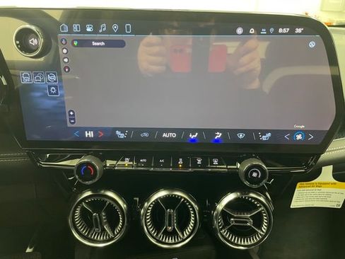 New 2026 Chevrolet Blazer EV LT AWD/4WD image 5