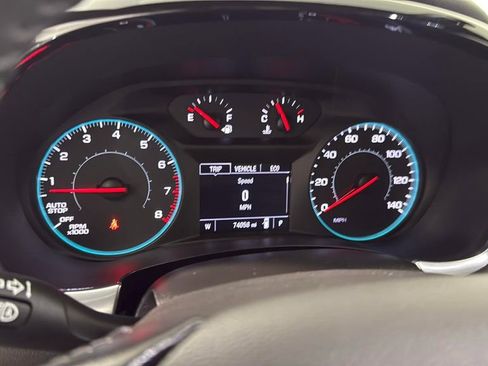 Used 2022 Chevrolet Traverse LT image 19