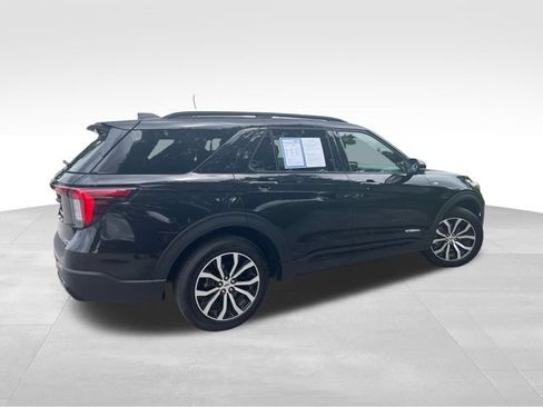 Used 2025 Ford Explorer ST-Line AWD/4WD image 6