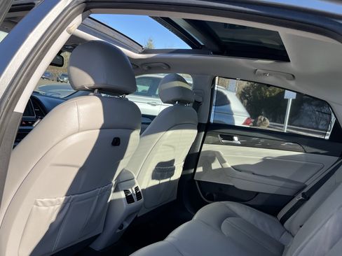 Used 2018 Hyundai Sonata Limited w/ Ultimate Package 02 image 16