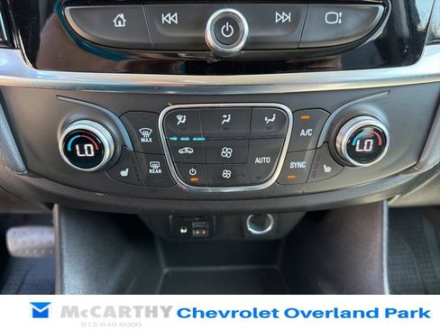 Used 2020 Chevrolet Traverse LT w/ LT Premium Package AWD/4WD image 35