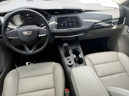 Certified 2023 Cadillac XT4 Premium Luxury FWD image 12