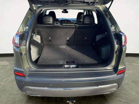 Used 2019 Jeep Cherokee Limited image 29