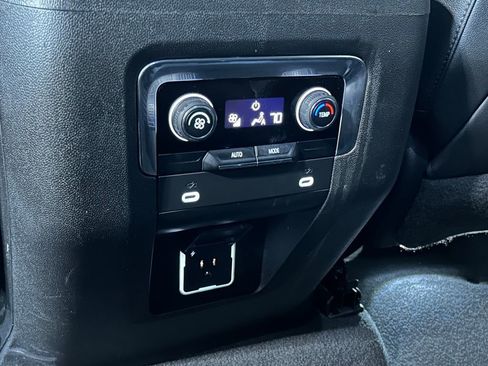 Used 2023 Chevrolet Tahoe LT image 37