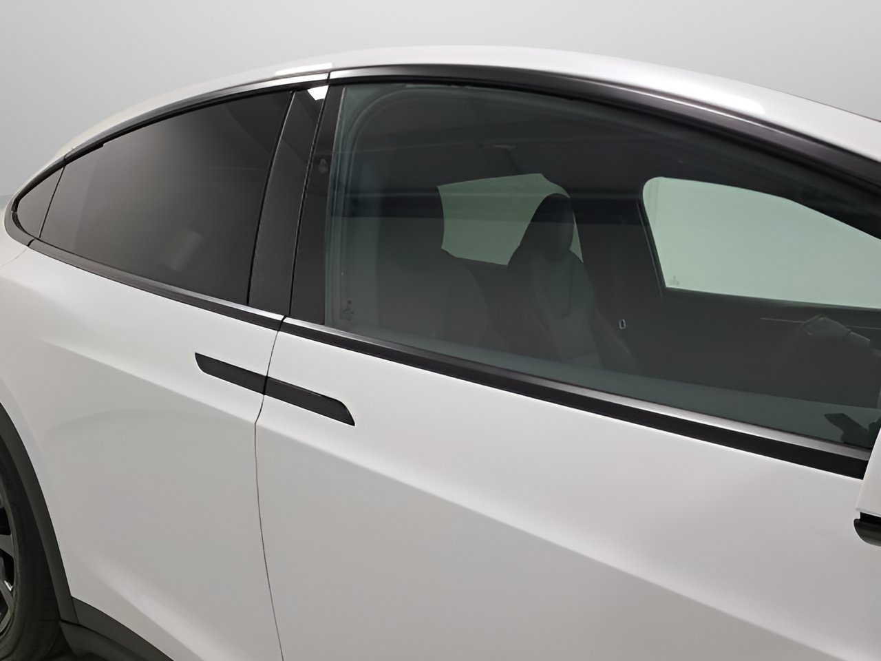 Used 2023 Tesla Model X AWD/4WD image 9