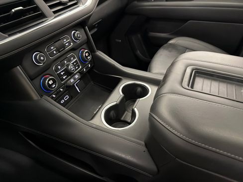 Used 2024 Chevrolet Tahoe LT w/ LT Signature Plus Package image 35