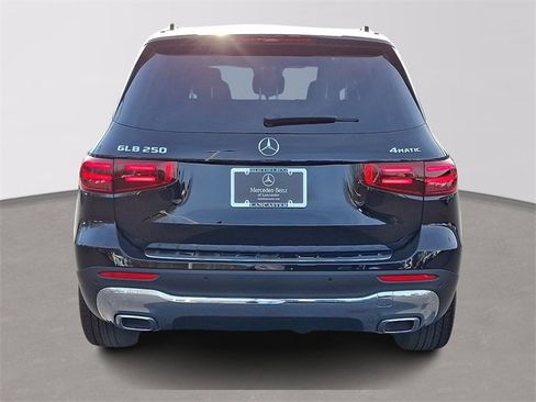 New 2025 Mercedes-Benz GLB 250 4MATIC image 5