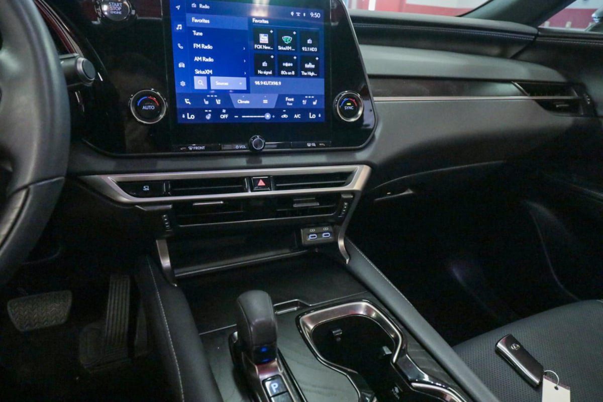 Used 2023 Lexus RX 350 Premium w/ Accessory Package (Z1) FWD image 19