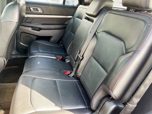 Used 2018 Ford Explorer Sport w/ Equipment Group 401A image 25