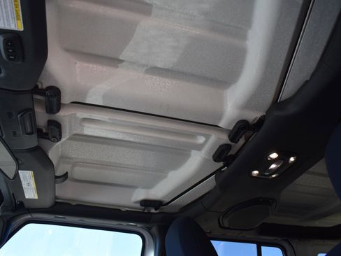 Used 2020 Jeep Wrangler Willys image 27