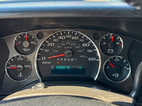 Used 2018 Chevrolet Express 2500 LS w/ Driver Convenience Package RWD image 21