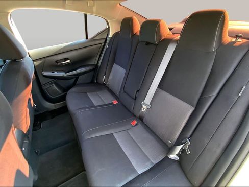 Used 2021 Nissan Sentra SV FWD image 21