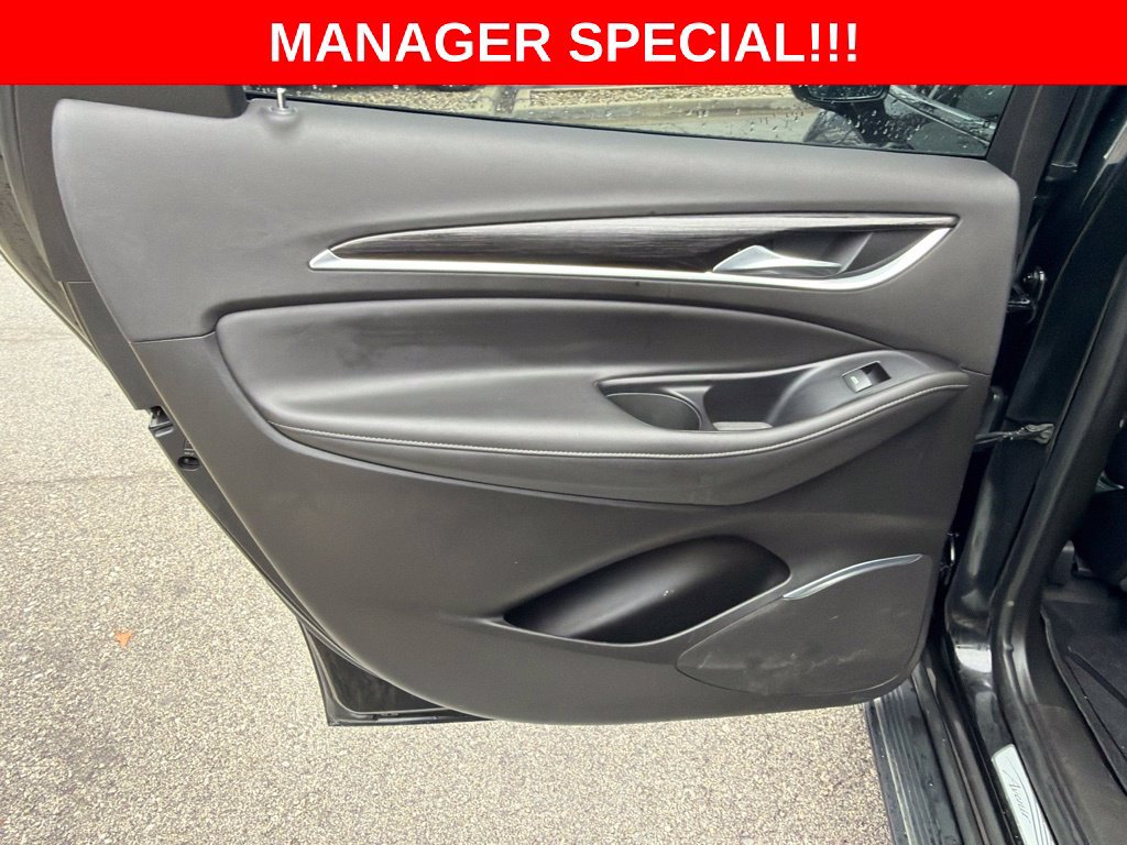 Used 2019 Buick Enclave Avenir w/ Avenir Technology Package AWD/4WD image 21