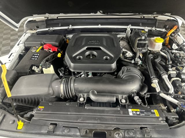 Used 2024 Jeep Wrangler Unlimited Sahara AWD/4WD image 35