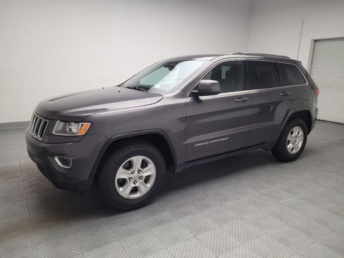 Used 2016 Jeep Grand Cherokee Laredo w/ Quick Order Package 23E RWD image 2